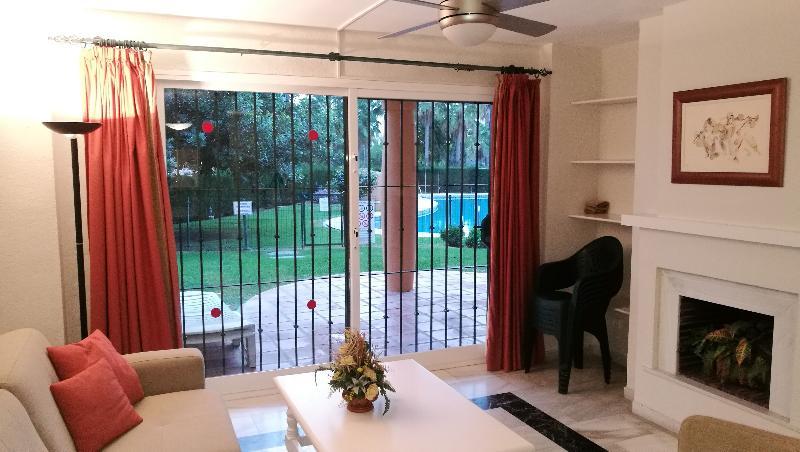 Apartamentos El Porton La Cala De Mijas Εξωτερικό φωτογραφία